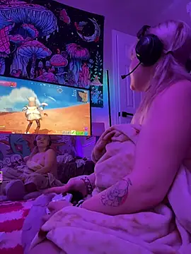 Cutiepiespanks stripchat live cam model