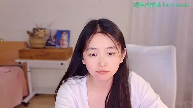 Coco-Sweetie stripchat live cam model