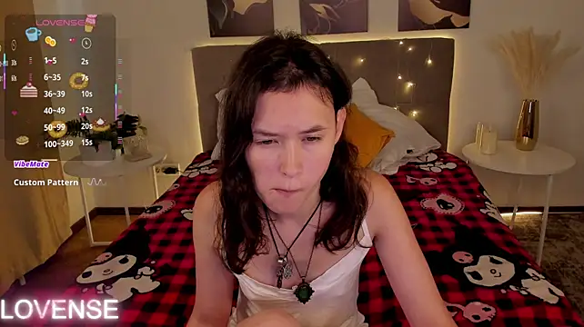 Emily_Strikeee stripchat live cam model