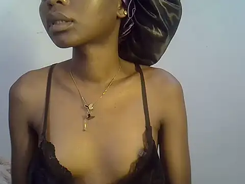 Spicybobolishia_ stripchat live cam model