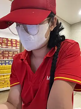Sneaky_Cumshoot stripchat live cam model