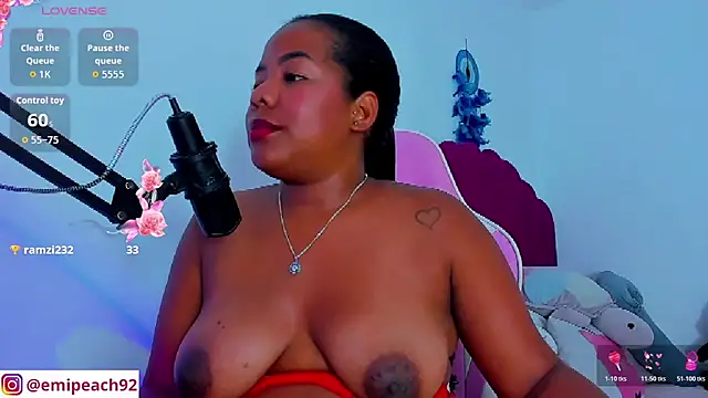 samanthaabloom stripchat live cam model