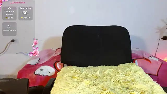 KamilaParrisx stripchat live cam model