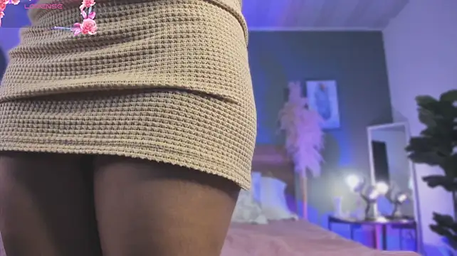 Lynncute stripchat live cam model