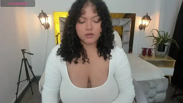 Dephne__ stripchat live cam model