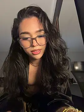 Samantha_Bernardo stripchat live cam model