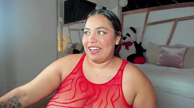tatikanyx stripchat live cam model