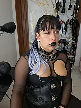 valen_ros stripchat live cam model