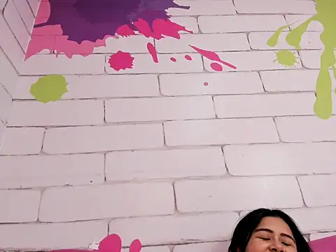 AriaMoonnn stripchat live cam model