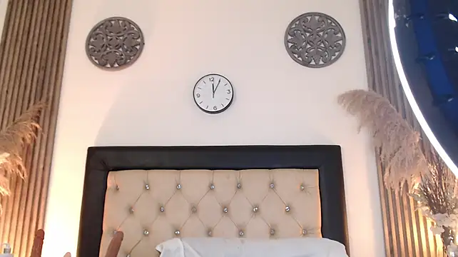Sia_Foxx01 stripchat live cam model