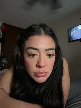 Tunoviafavorita stripchat live cam model