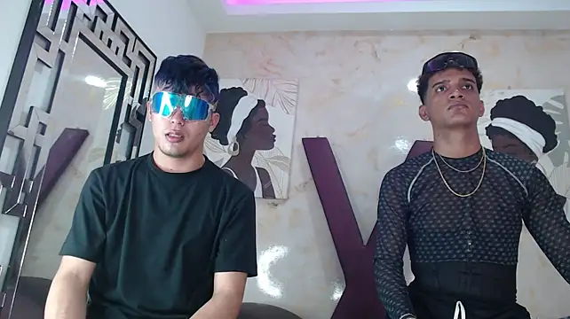 VERY_HOT_GUYS stripchat live cam model