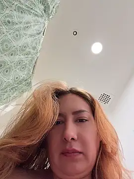 IAmScarlettLove stripchat live cam model
