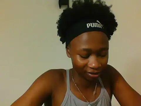 Choco_petite2 stripchat live cam model