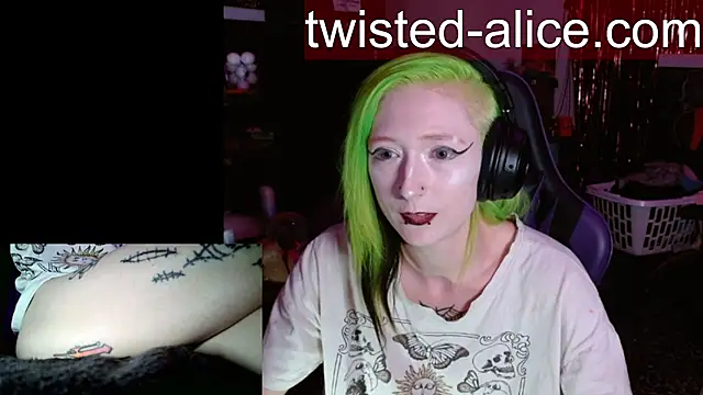 Twisted_Alice stripchat live cam model