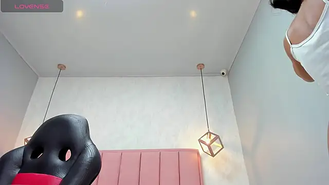 chelsyquinn stripchat live cam model