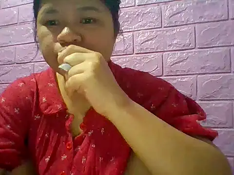 Mimi18x stripchat live cam model