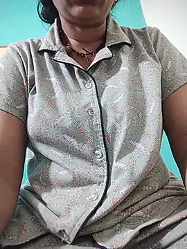 Soniya_Roy stripchat live cam model