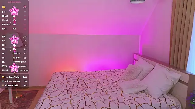 Deibora stripchat live cam model