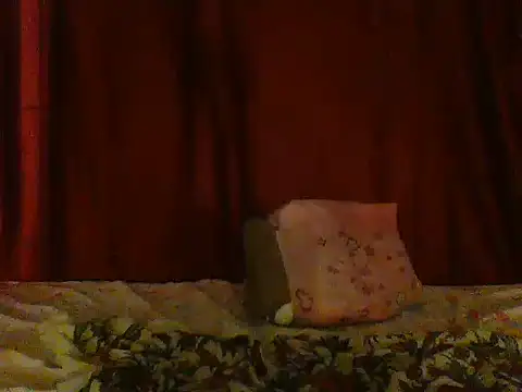 Oily_ass stripchat live cam model