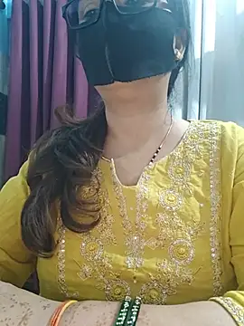 Aishwaryaa_69 stripchat live cam model