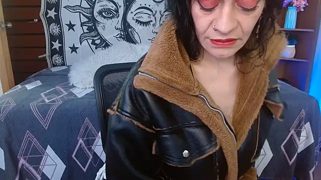 _Alexandra_Jones stripchat live cam model