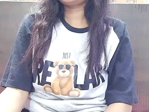 TanishaQ73 stripchat live cam model