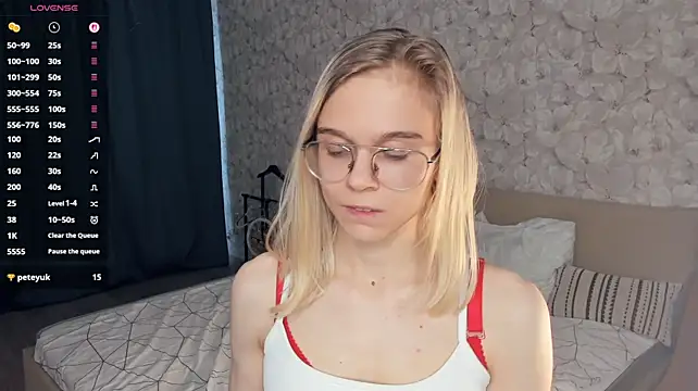 KarinStfleur stripchat live cam model