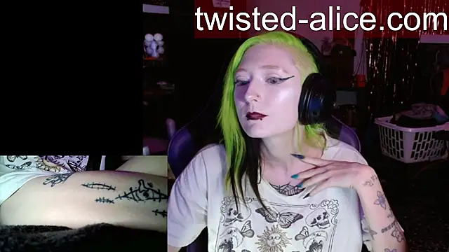 Twisted_Alice stripchat live cam model