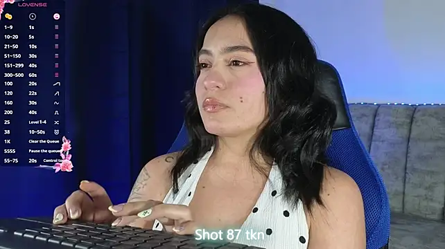 ZaraDames_ stripchat live cam model