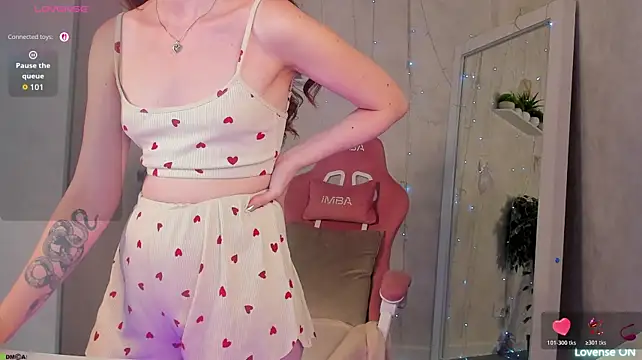 Berta_Kelly stripchat live cam model