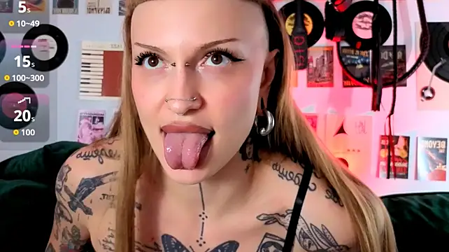 umytoy stripchat live cam model