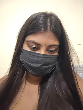 RAGNI-Love stripchat live cam model