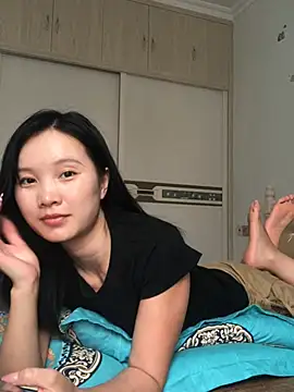Mile-m stripchat live cam model