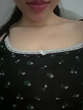 -Honaa- stripchat live cam model
