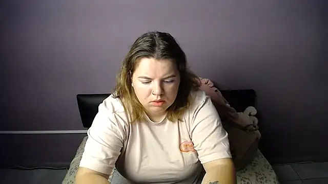 so_shy stripchat live cam model