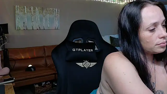 mavismable stripchat live cam model
