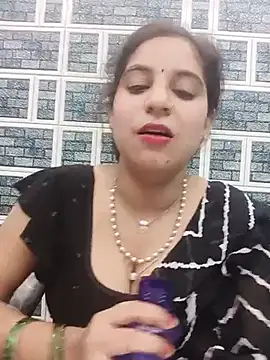 lovely-girl99 stripchat live cam model