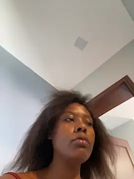 Sis27 stripchat live cam model
