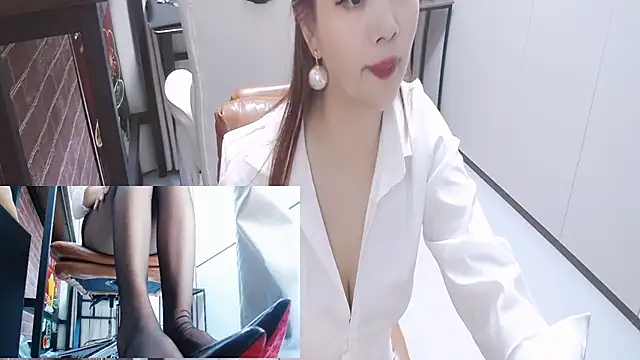 Latte-01 stripchat live cam model