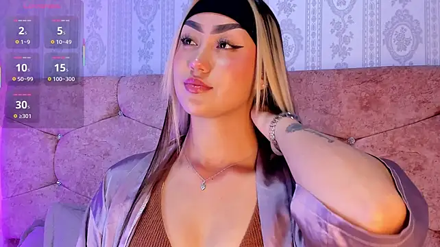 liaa_18 stripchat live cam model