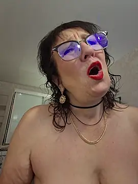 LaliaMia stripchat live cam model