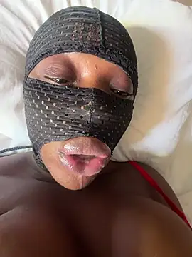 Kendra-rose stripchat live cam model