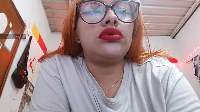 Saray_extrovert_ stripchat live cam model