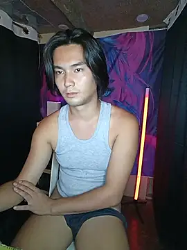 Yourcumshooterxxx stripchat live cam model
