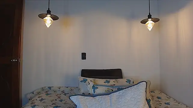 alien_eyes09 stripchat live cam model