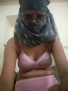Nilam_89 stripchat live cam model