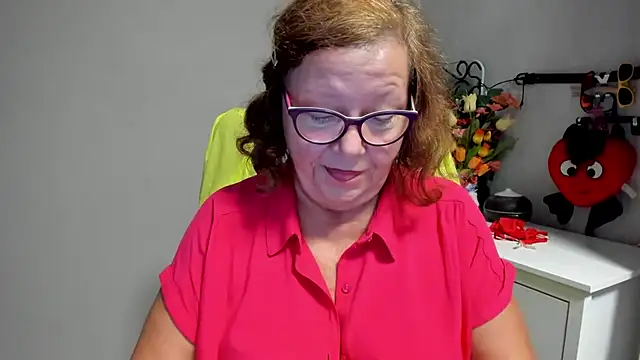 Adelewildx stripchat live cam model
