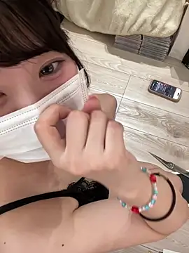 y-u-r-a-33 stripchat live cam model