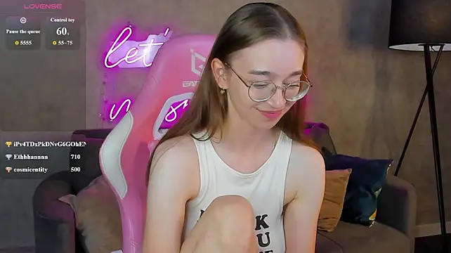 Lucy_Green stripchat live cam model